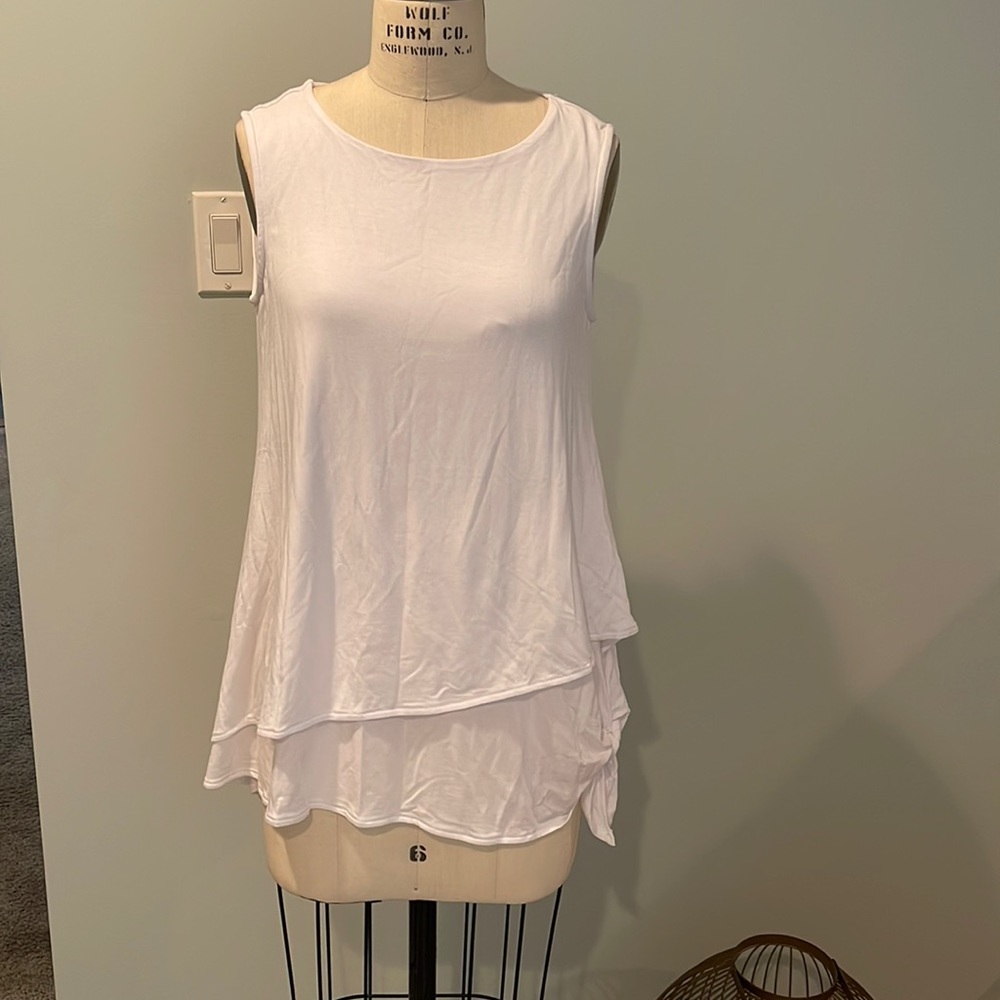 Women’s Elie Tahari shirt NWT small